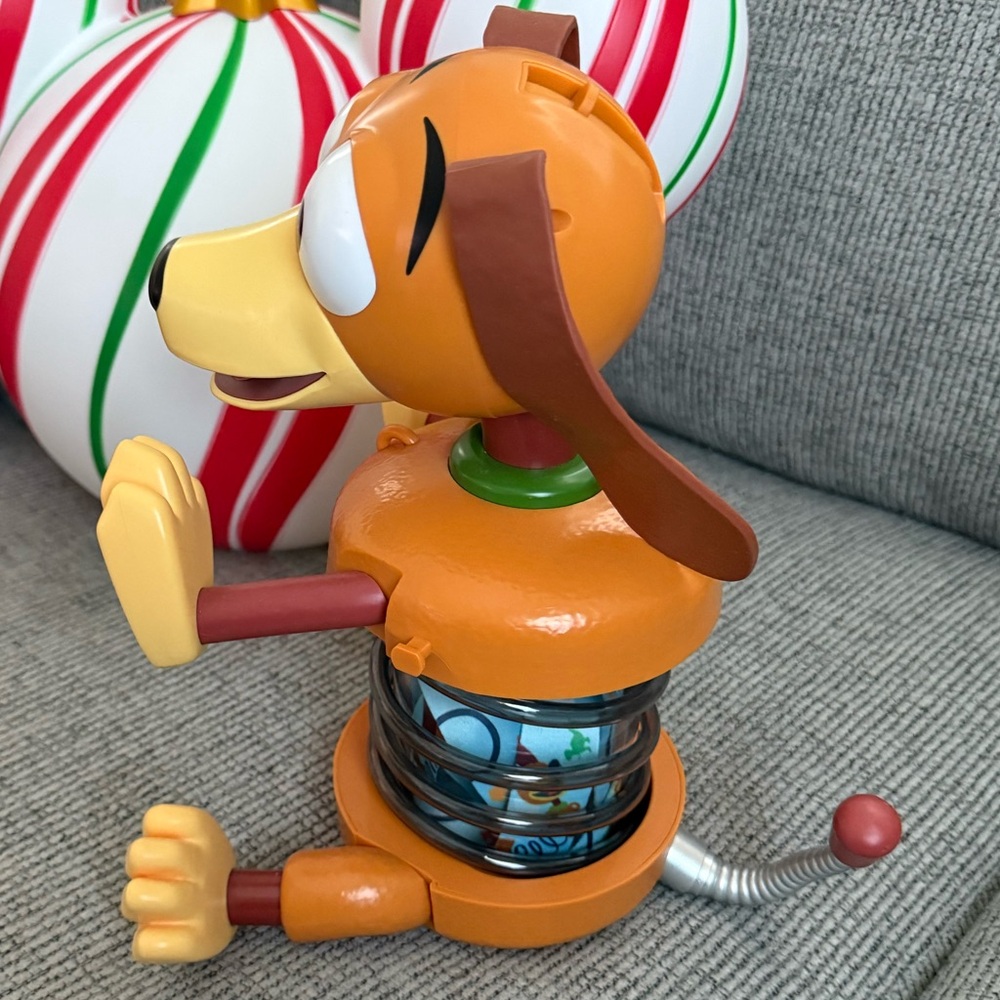 Disneyland Pixar Fest 2024 Toy Story Slinky Dog Sipper With Lanyard - Picture 4 of 8